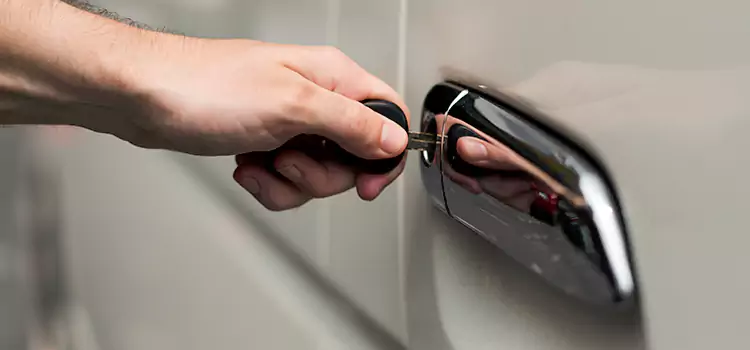 Why Choose Our Auto Locksmith Team in Braintree, MA?